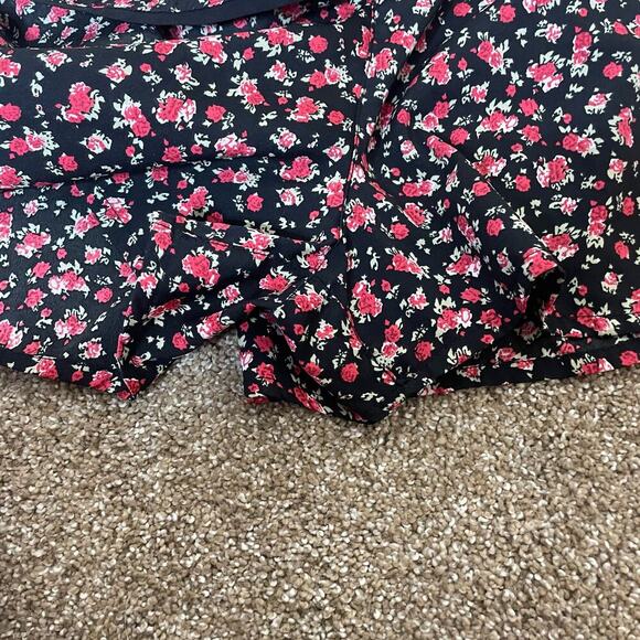 K Woman skirt/skort black floral print elastic waist pink roses SZ 4/6 short - Picture 5 of 6